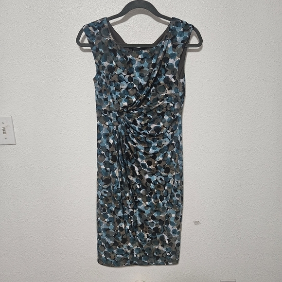 connected apparel Dresses & Skirts - Connected roushing in waist area business dress size 6